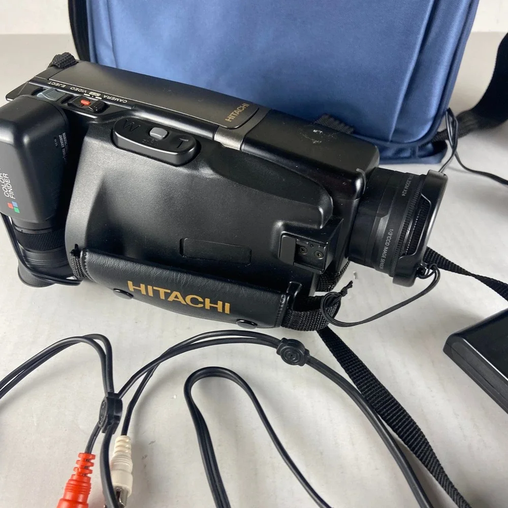 Hitachi VM E58A EIS Electronic Image Stabilizer Camcorder with Case FOR PARTS